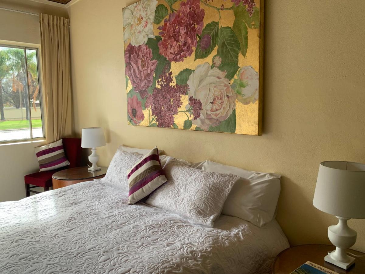 Temora Motel מראה חיצוני תמונה